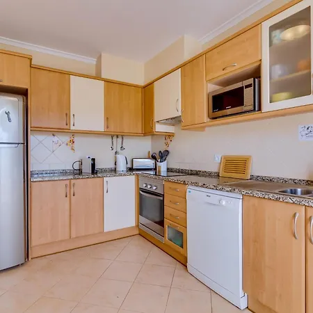 Falesia Nature By The Portuguese Butler Албуфейра