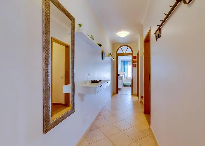 Falesia Nature By The Portuguese Butler